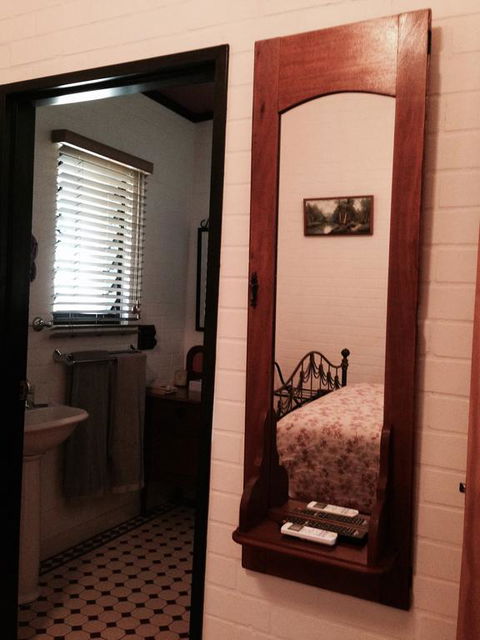 Belvoir B&B Cottages - Gold Coast 4U 3