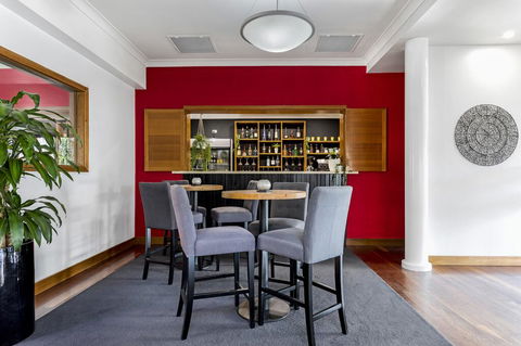 Berry Village Boutique Motel - Gold Coast 4U 2