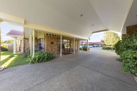 Best Western Ambassador Motor Inn & Apartments - Accommodation Gold Coast 2