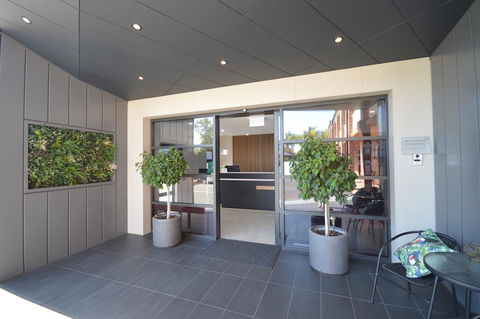 Best Western Bluegum Motel - Gold Coast 4U 2