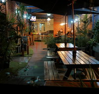 Bev and Mick's International Backpackers at Mcmahon's - Accommodation Gold Coast