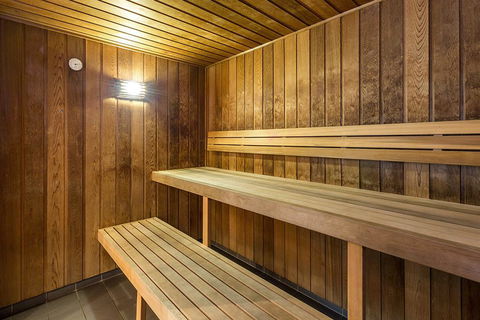 BHB Explore CBD Doorsteps #Free Carpark, Wine, Wifi - Accommodation Gold Coast 1