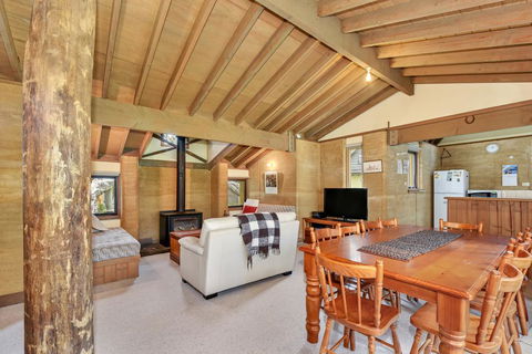 Bidgee Widgee - Accommodation Gold Coast 2