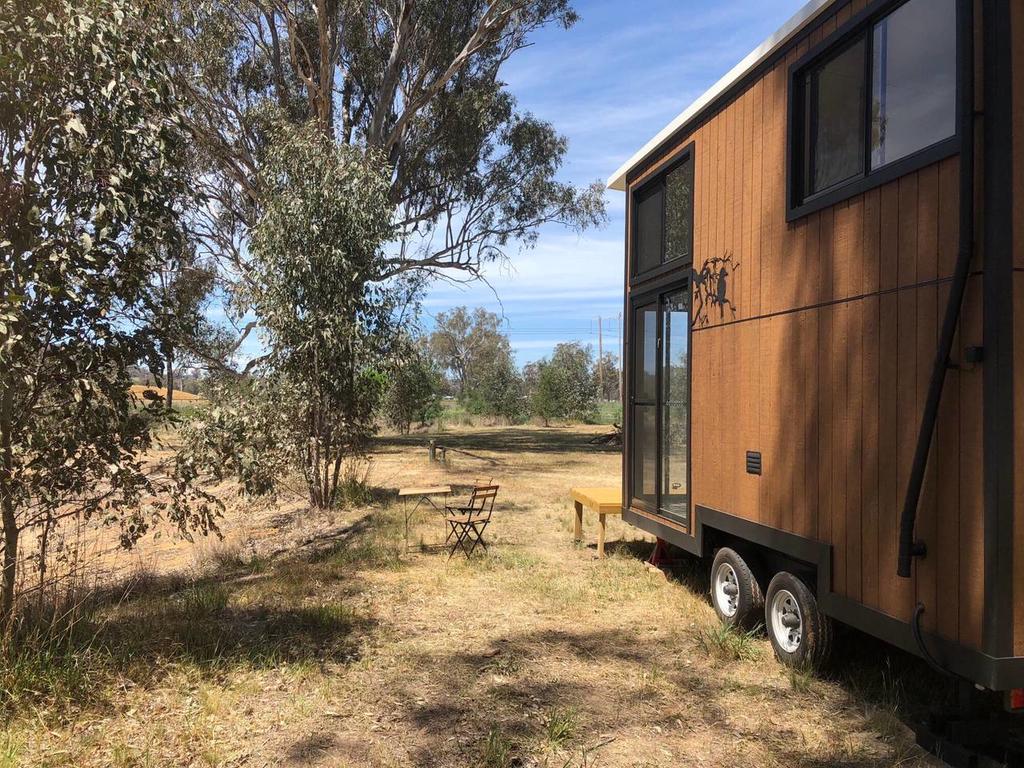 Brocklesby ACT Accommodation Gold Coast