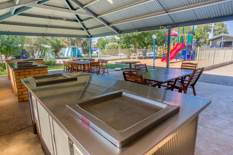 BIG4 Shepparton Park Lane Holiday Park - Accommodation Gold Coast 2