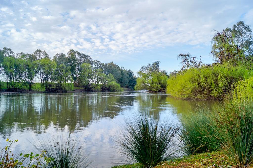 Bomen NSW Accommodation Gold Coast