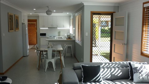 BILL'S - Accommodation Gold Coast 3