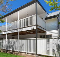 Blake Loft on Manning - 500 metres to two beaches - Gold Coast 4U