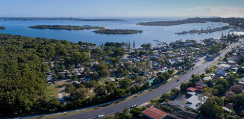 Blue Dolphin Holiday Resort - Accommodation Gold Coast 0