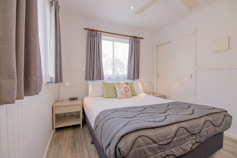 Blue Dolphin Holiday Resort - Accommodation Gold Coast 1