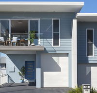 Blue Pelican - pacific views walk to beach - Gold Coast 4U