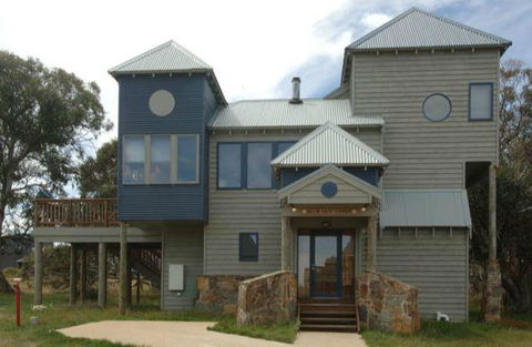 Blue Sky Lodge - Accommodation Gold Coast 0
