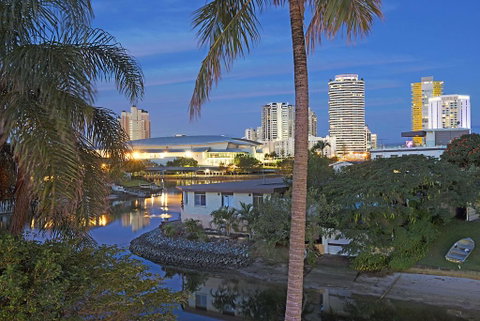 Blue Waters Retreat - Accommodation Gold Coast 3