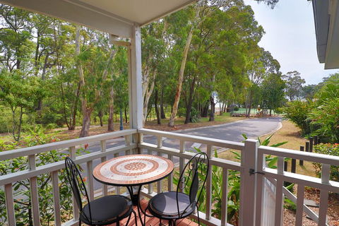 Bluewater Executive Villa In Raffertys Resort - Gold Coast 4U 2