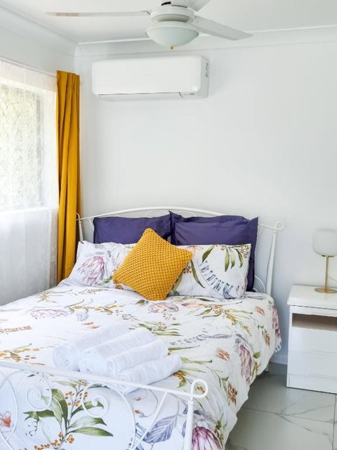 The Lux Guest House - Accommodation Gold Coast 0