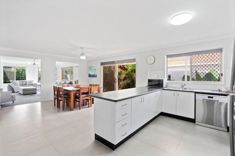 The Meadows - A Homestead-style Family Delight - Accommodation Gold Coast 2