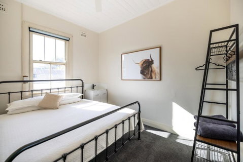 The Middle - Accommodation Gold Coast 0