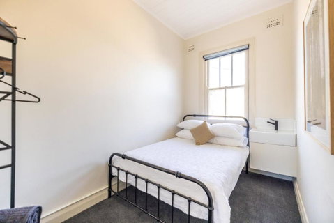 The Middle - Accommodation Gold Coast 2