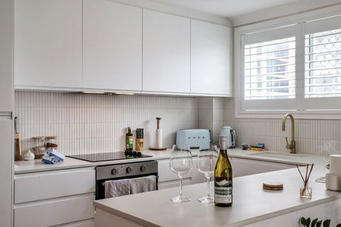 The Palm Beach Getaway - Accommodation Gold Coast 2