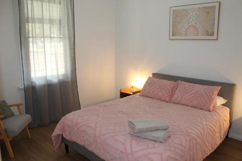 The Renmarkable Cottage - Accommodation Gold Coast 1