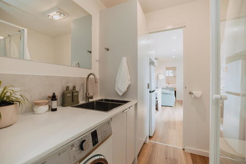 Tiny Home In Scottsdale - Accommodation Gold Coast 3