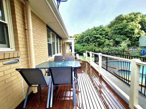 Waterfront Quiet Stay Off Geelong & Avalon Airport - Accommodation Gold Coast 3