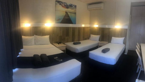Wattle Tree Motel - Accommodation Gold Coast 3