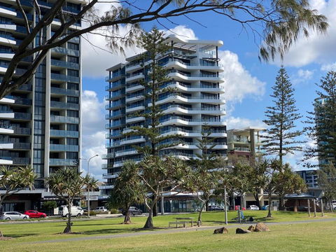 X Kirra Apartments - Accommodation Gold Coast 3