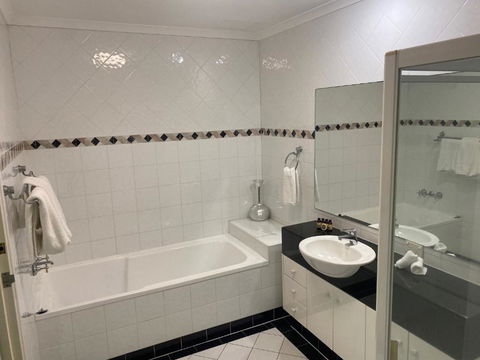 Xanadu Resort - Accommodation Gold Coast 2
