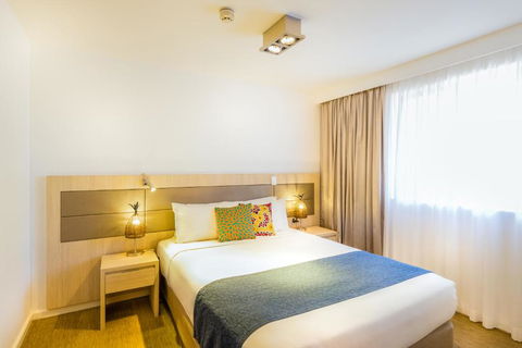 Emu Walk Apartments - Gold Coast 4U 2