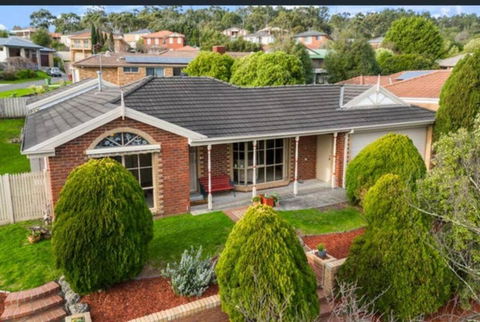Family Retreat - Narre Warren - Accommodation Gold Coast 0