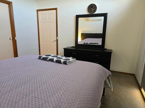 Family Retreat - Narre Warren - Accommodation Gold Coast 3