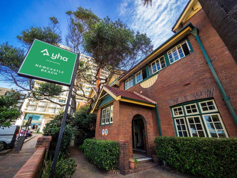 YHA Newcastle Beach - Accommodation Gold Coast 0