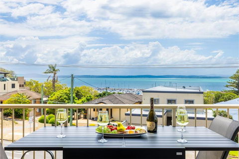 Yarramundi, 6,47 Magnus St - Unit In Nelson Bay With Stunning Water Views, Air Con, Wifi, Linen And Bed Making - Accommodation Gold Coast 0