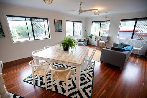 Yeppoon Beachhouse - Accommodation Gold Coast 2