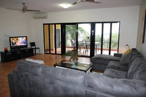 Zen Bridgeport - Waterfront - Balcony Dining - Pool - Accommodation Gold Coast 0