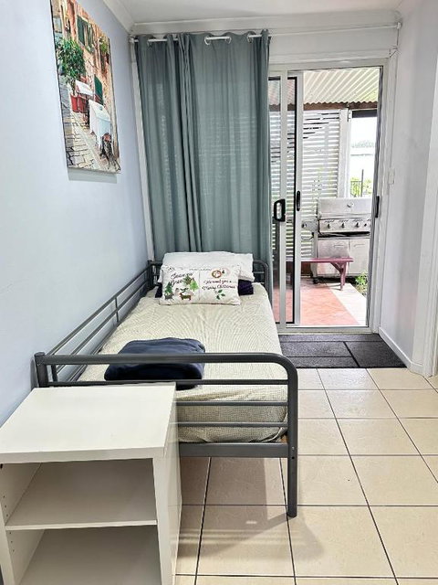 Zen Escape Guest House- Zen Garden Tiny Home, Nooky Studio - Accommodation Gold Coast 1