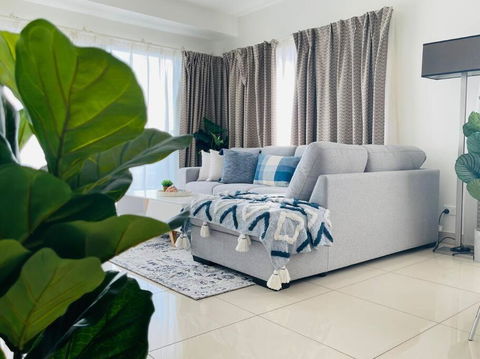 ZEN OCEAN BLISS - Cozy 2-BR/2-BA Sea View Retreat - Accommodation Gold Coast 3