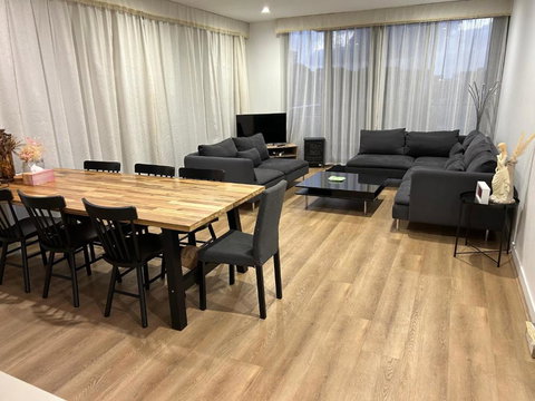 Zetland Three Bedrooms - Accommodation Gold Coast 1