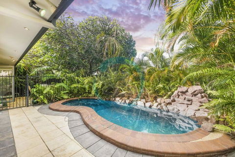 ZEN TREETOPS - Boutique 2-BR Apt W/ Private Pool - Accommodation Gold Coast 0