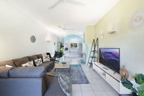 ZEN Westralia: 2-BR Cozy Inner-City Apt Near Shops - Accommodation Gold Coast 0