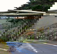Small-Group Great Ocean Road and Twelve Apostles Full-Day Tour - Accommodation Gold Coast
