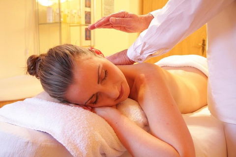 Massage (relaxation, Deep Tissue, Whole Body,sports Etc.)by Male Therapist - Accommodation Gold Coast 1