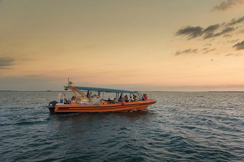 Darwin Sunset Cruise Including Fish 'n' Chips - Accommodation Gold Coast 4