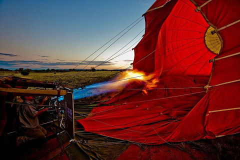 Early Morning Ballooning In Alice Springs - Accommodation Gold Coast 0