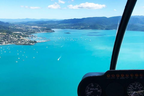 Reef & Whitehaven Landing - Accommodation Gold Coast 0