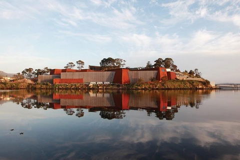 Hobart City Sightseeing Tour Including MONA Admission - Accommodation Gold Coast 2
