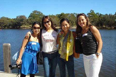 1/2 Day Swan Valley Wine Cheese & Chocolate Tour Inc Afternoon Cruise To Perth - Accommodation Gold Coast 2