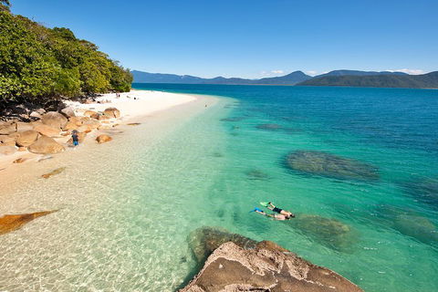 Fitzroy Island Catamaran Transfers From Cairns - Accommodation Gold Coast 4