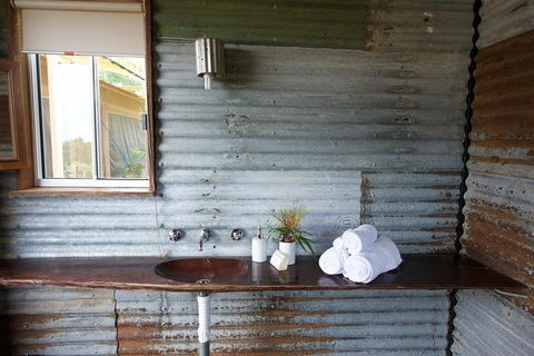 Slumber Safari At Werribee Open Range Zoo - Accommodation Gold Coast 2